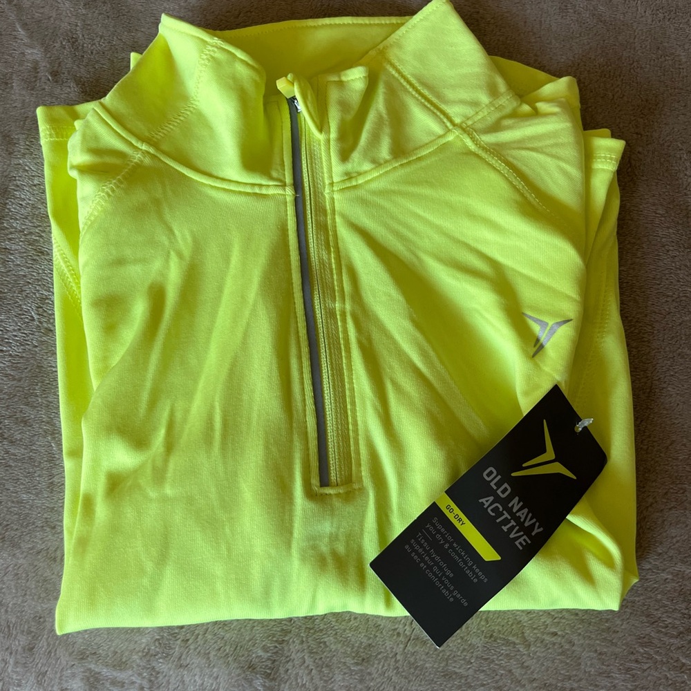 NWT Old Navy Active Go-Dry Regular/Standard 6-7 S/P Light weight Fabric Green